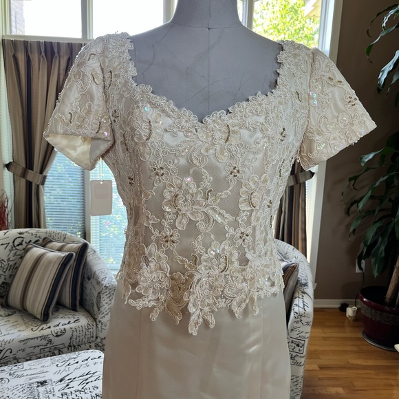 Formal/evening dress - Picture 1 of 5